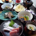 Sushi Ichi - 懐石のバリエーションも複数ご用意。