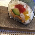 玄海鮨 - 崩さず 食べるには  一口で(笑)～(///∇///)