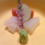 あさば - 夕食：造り、めいち鯛、鮪、赤いか