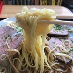 中華そば志のぶ支店 - 自家製の麺
