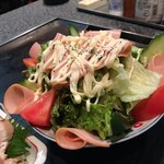 鉄板居酒屋 へらちょんぺ - ハムサラダ（450円）
