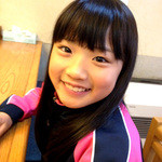 鮨天 - 鮨を２人前平らげ、満足気な表情の次女