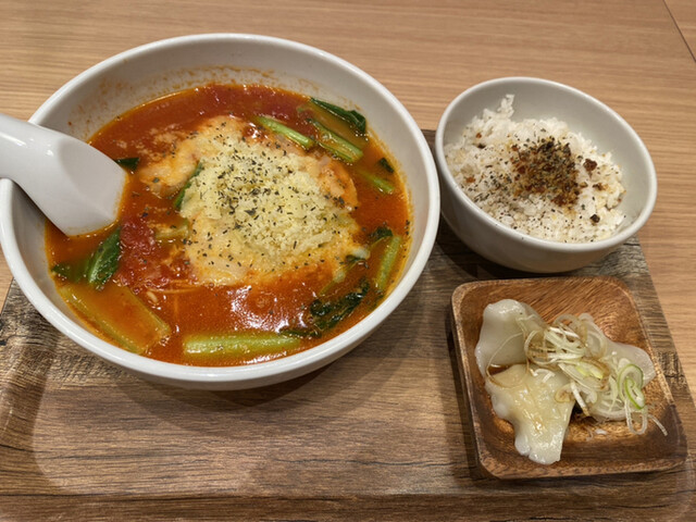 太陽のトマト麺 新宿ワシントンホテル支店 都庁前 ラーメン 食べログ 太陽のトマト麺 新宿ワシントンホテル支店 都庁前 ラーメン 食べログ