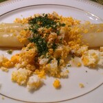 ビストロラドレ - ホワイトアスパラ、柔らかさがちょうどいい、ほのかな酸味であっさりと