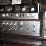 茶房 天井棧敷 - 昼はグレゴリア聖歌、夜はJAZZを