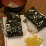居酒屋酒肴 - おにぎり　しゃけ、明太子　あら汁付き