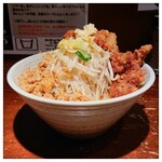 旨辛ラーメン 表裏 - 