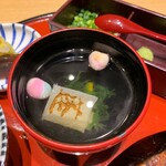 あつた蓬莱軒 - 吸物