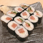 魚や一丁 - 鉄火とネギトロ巻き680円