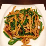 豫園 - 青椒肉絲