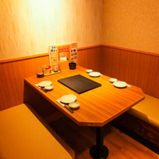 2 people ~ OK! There are many private rooms for small groups◎