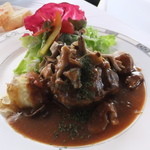 GARDEN DINING EN  - 煮込みハンバーグ　きのこデミグラスソース