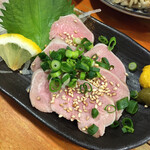 やきとん 赤尾 - たん刺し