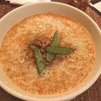 個室中華 頤和園 溜池山王店 - 