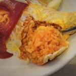 驢馬 - 中はチキンライスです