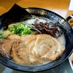 裏きせき - 豚骨ラーメン+肉増し