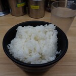 めん屋 かみいた - 19時まで無料の食べ放題ライス