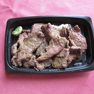 やまんうえ - 料理写真:みやざきハーブ牛　赤身焼き　864円