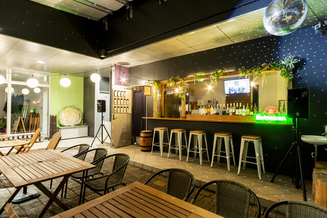 座席 : 博多南ナチュラルビア＆オイスターガーデン （【旧店名