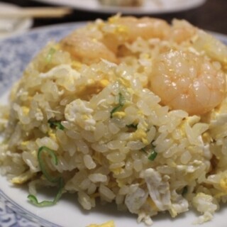 The owner's specialty is the exquisite fried rice, which was trained in Yokohama Chinatown.