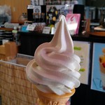 倉敷和平治 - マスカットソフトクリーム