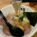 龍旗信LEO - 麺リフトアップ1
