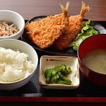 虎フグ・鮮魚・焼き鳥 小倉居酒屋　みのり家 - 定食 400円