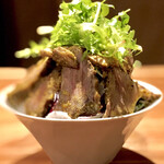 ラ・トォルトゥーガ - 淡路島ブリスケのコンビーフ いちごのサラダ