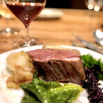 ラ・トォルトゥーガ - フランス シャラン産鴨バトーのロティ 取り分け後