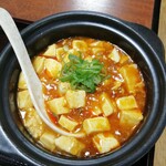 Senka - 麻婆豆腐。メイン二品のAランチは麻婆豆腐と豚肉とキクラゲ炒めでした。同じく750円。