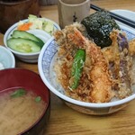 天ぷら てん作 - 天丼3番のおしんこ とうふ 930円