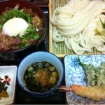 きまい - 2012.5.5 スタミナ丼セット800円。天ぷらは誕生日プレゼント。