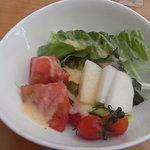 Delicious farｍ - ＋１５０円でミニサラダ　トマトドレをセレクト