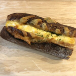 BROWN BAKERY CAFE BAR - ウッフ(たまご)