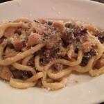 ズッペリア オステリア ピティリアーノ - ピーチ　イノシシのラグーソース、癖がなくてイノシシと感じさせなく個性がないとも言えるが逆にあっさりといただける普遍的な肉質