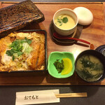 Manten Tonkatsu Marukatsu - ロースかつ重定食