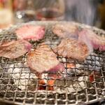 焼肉赤身にくがとう - 