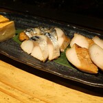 囲炉裏料理と日本酒スローフード 方舟 - 燻製三種盛り