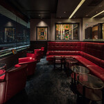 ル・コネスール - こちらはソファー席、ゆったりおかけいただけす。