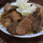 朝めし酒場 ナニコレ食堂 - モツ煮込みハーフ