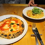 タケル クインディチ - 真打ちピッツアと赤エビパスタ