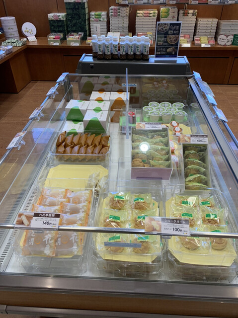 六花亭 ダイイチ音更店 音更町その他 洋菓子 その他 食べログ