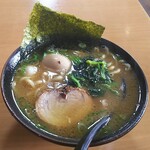 麺家 家系ラーメン 麺達 - 味玉ﾗｰﾒﾝ790円