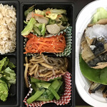 オプティマムイーツ - 魚介2種おばんざいと玄米のお弁当　1500円