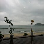 ドゥワンチャン - 目の前は海