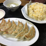 大八 - ギョーザとチャーハン