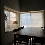 Miite Cafe - 窓側のテーブルは日当たり良好(2020年3月)