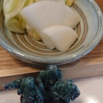 おいしいお酒とぽかぽかご飯 ふたば食堂 - ♪見よ　この　新香の　気概〜