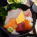 魚々庵 - レディースセットの海鮮丼