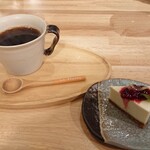 Mame Konekuto - ロス・ピーノスとスペシャルチーズケーキ